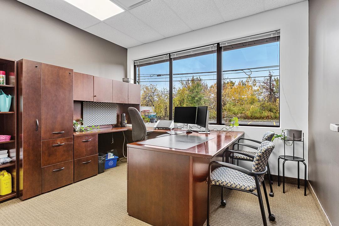 300 - 179 Colonnade Road, Ottawa, ON