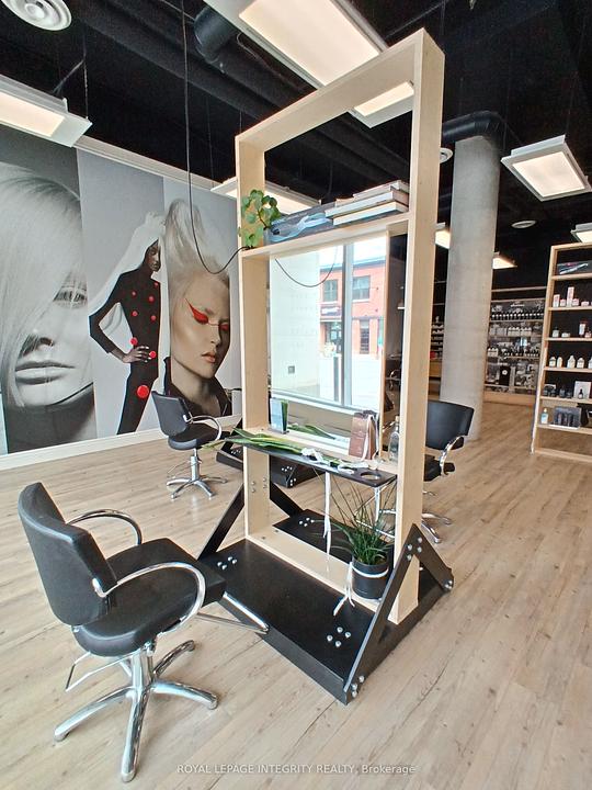 100 - 100 Murray Street, Ottawa, ON