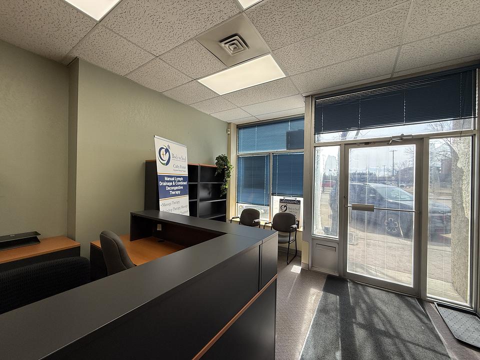 B - 4730 50 Street, Red Deer, AB