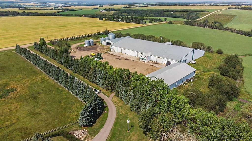 40507 Range Road 12, Bentley, AB