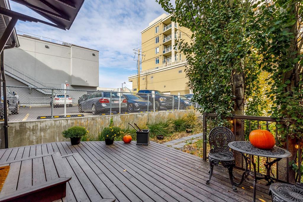 2032 34 Avenue Southwest, Calgary, AB