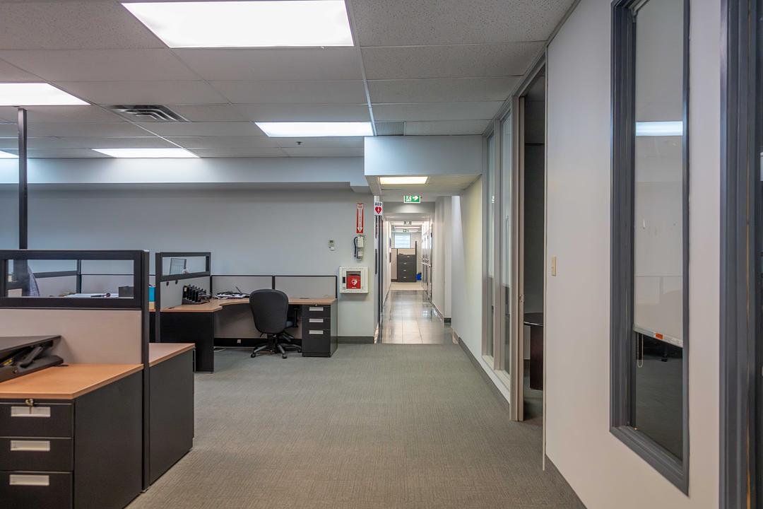 300 - 8001 Weston Rd, Vaughan, ON