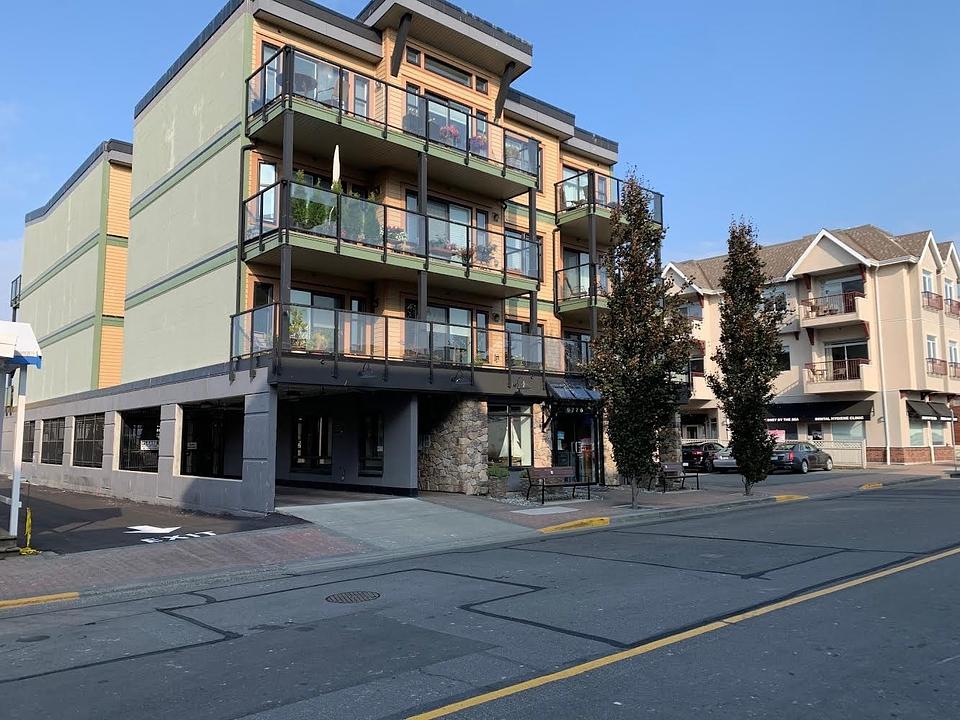 9776 Fourth Street, Sidney, BC