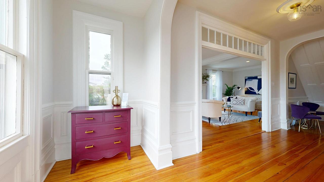 558 Main Street, Mahone Bay, NS
