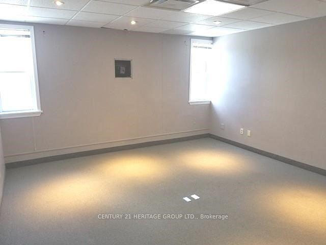 14685 Woodbine Avenue, Gormley, ON