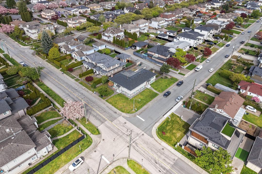1570 Sperling Avenue, Burnaby, BC