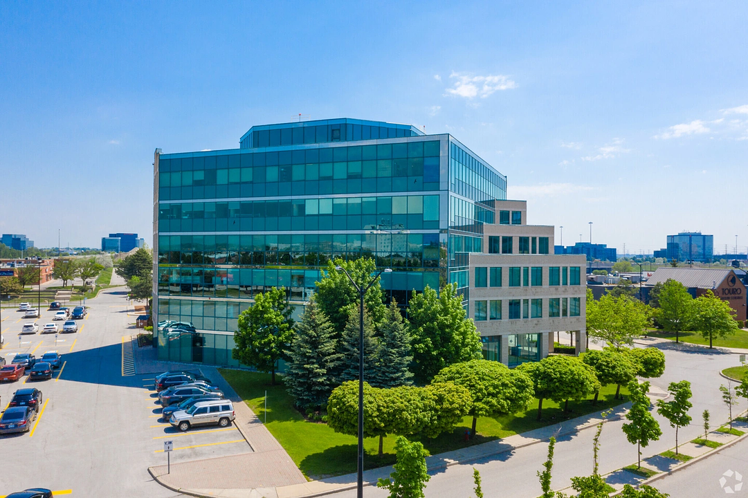 420 - 250-100 York Boulevard, Richmond Hill, ON
