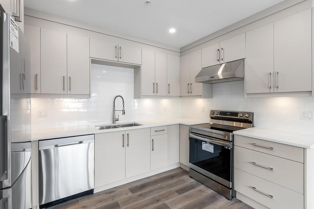 1635 Marine Drive, North Vancouver, BC