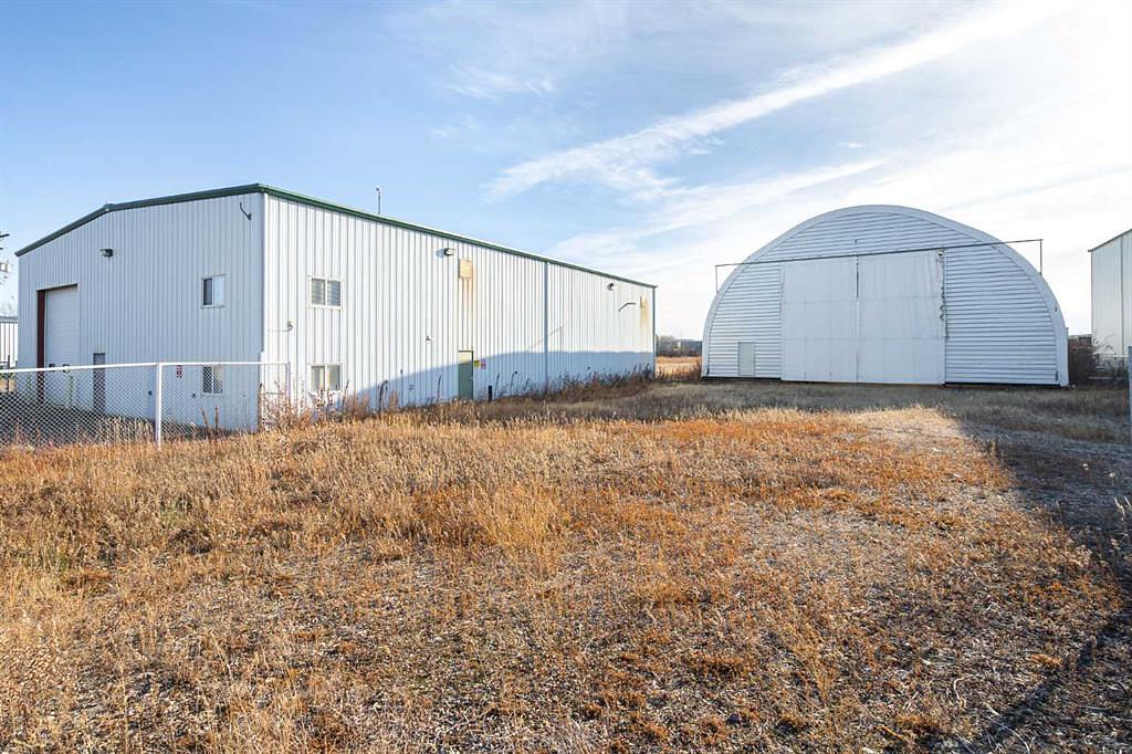 39 Production Avenue, Blackfoot, AB