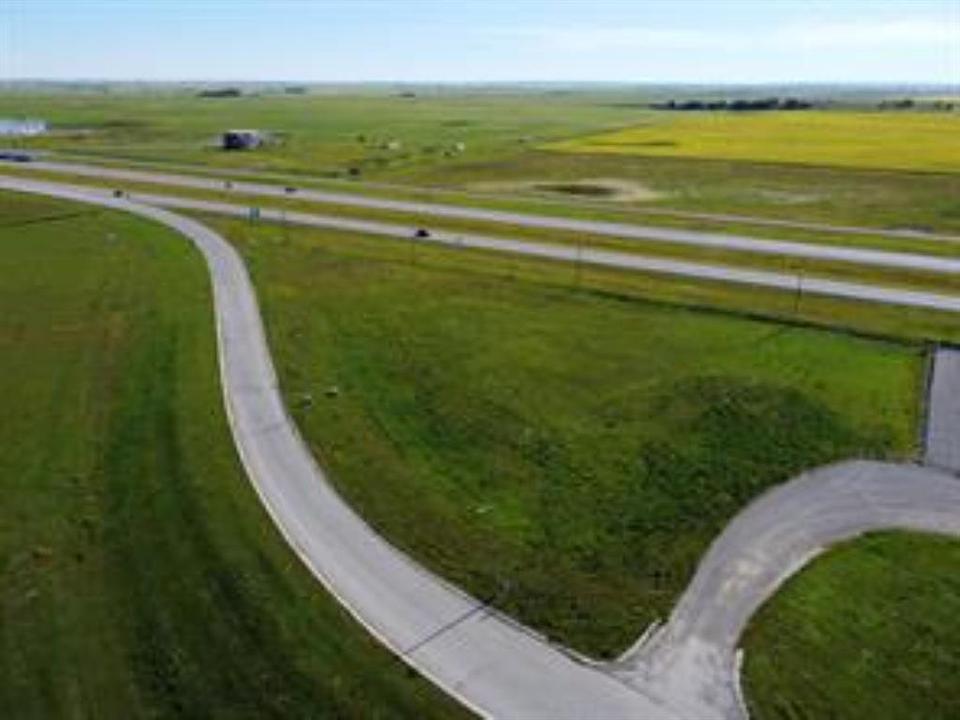 24 Street South East, High River, AB