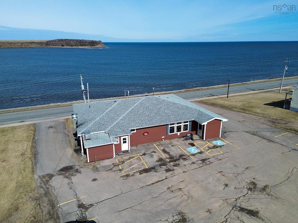 15528 Cabot Trail, Chéticamp, NS
