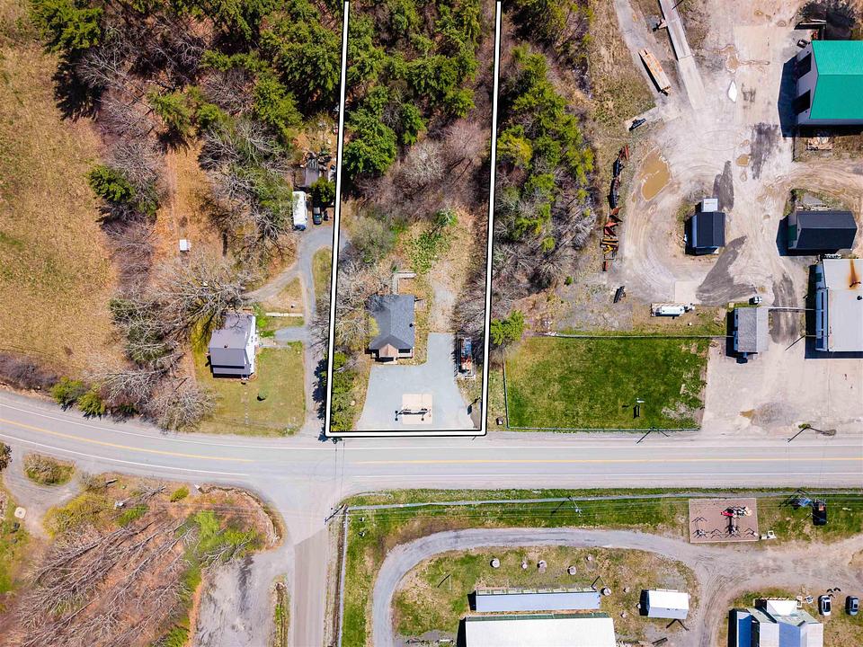 9645 Highway 8, Caledonia, NS