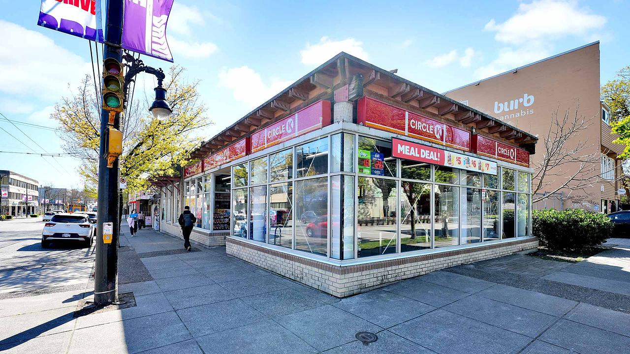 Circle K - 2601 Commercial Drive, Vancouver, BC