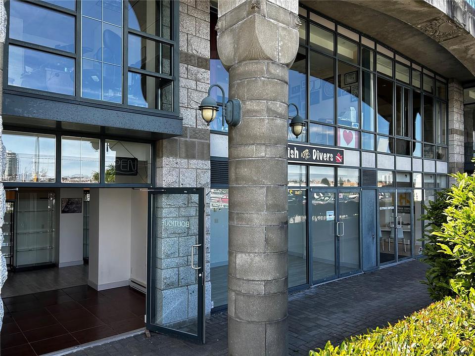 #102 - 19 Dallas Road, Victoria, BC