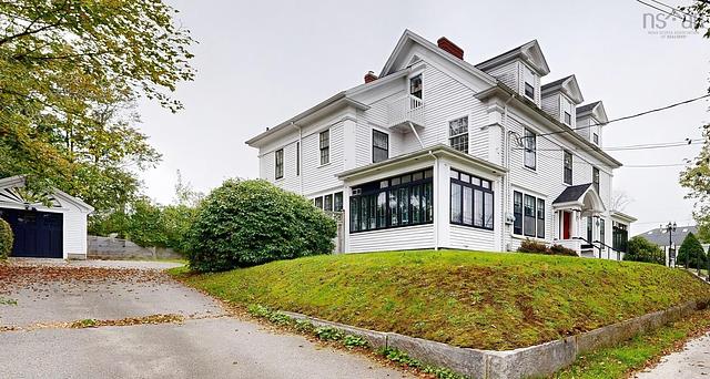130 Water Street, Shelburne, NS