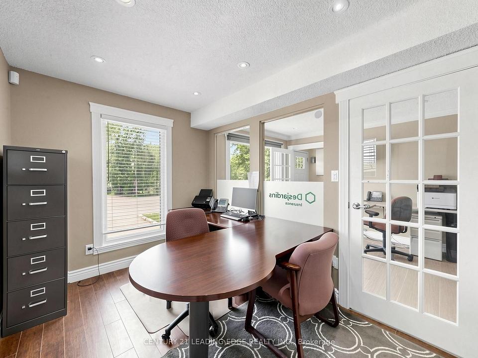 21 Metro Road South, Georgina, ON