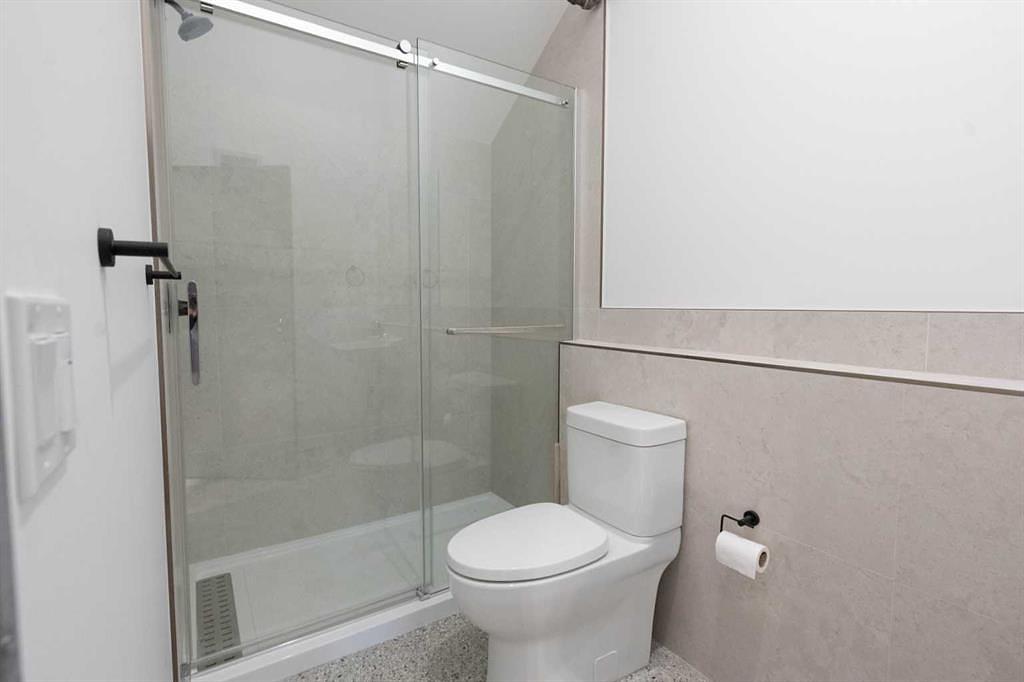 112 - 200 Alpine Meadows, Canmore, AB