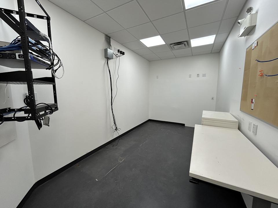 11812 121 Street Northwest, Edmonton, AB