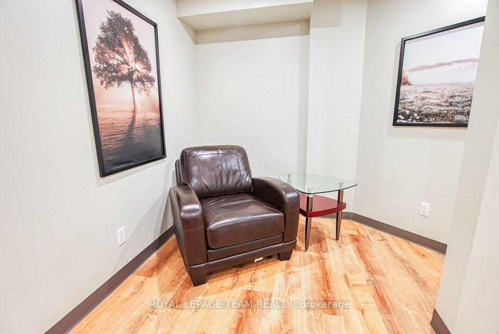 84 Centrepointe Drive, Ottawa, ON