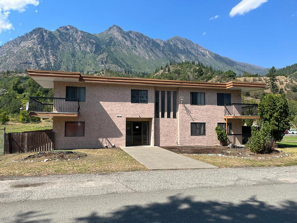 1131, 1141, 1151  Murray Street, Lillooet, BC