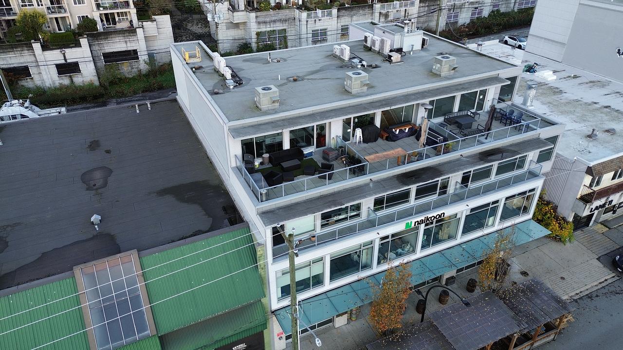 #303 - 350 Esplanade E, North Vancouver, BC
