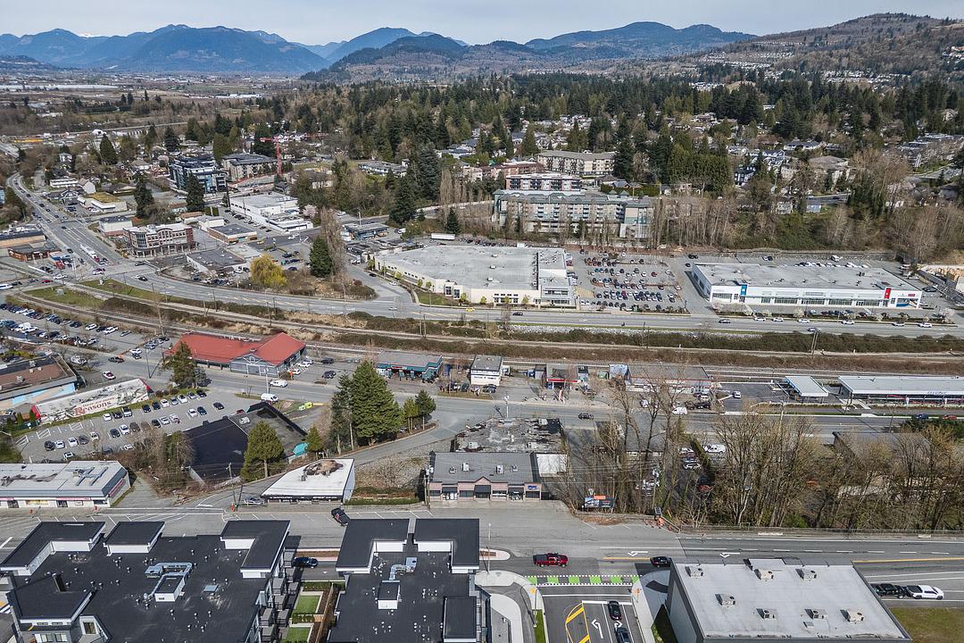 33827 South Fraser Way, Abbotsford, BC