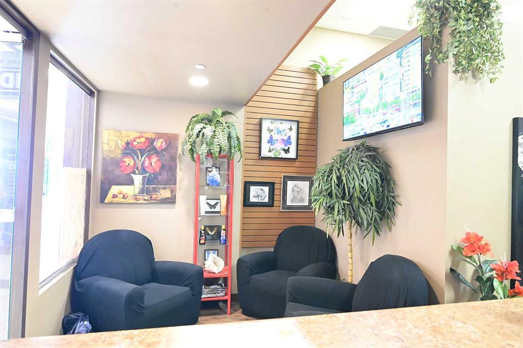401 - 8120 Beddington Boulevard Northwest, Calgary, AB