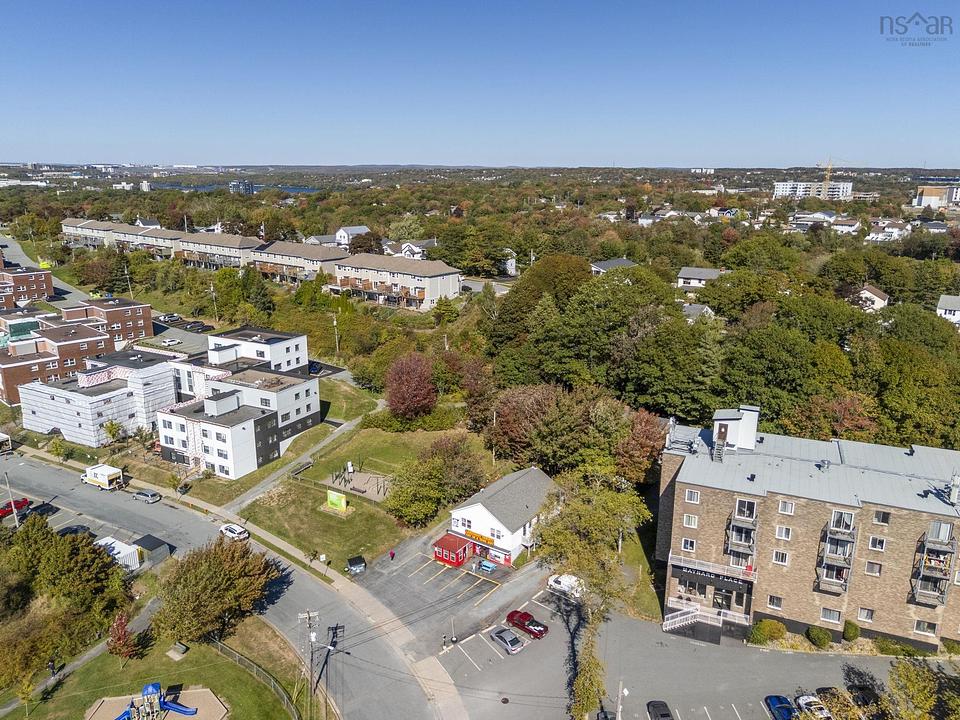 16 - 6 Lakefront Road, Dartmouth, NS