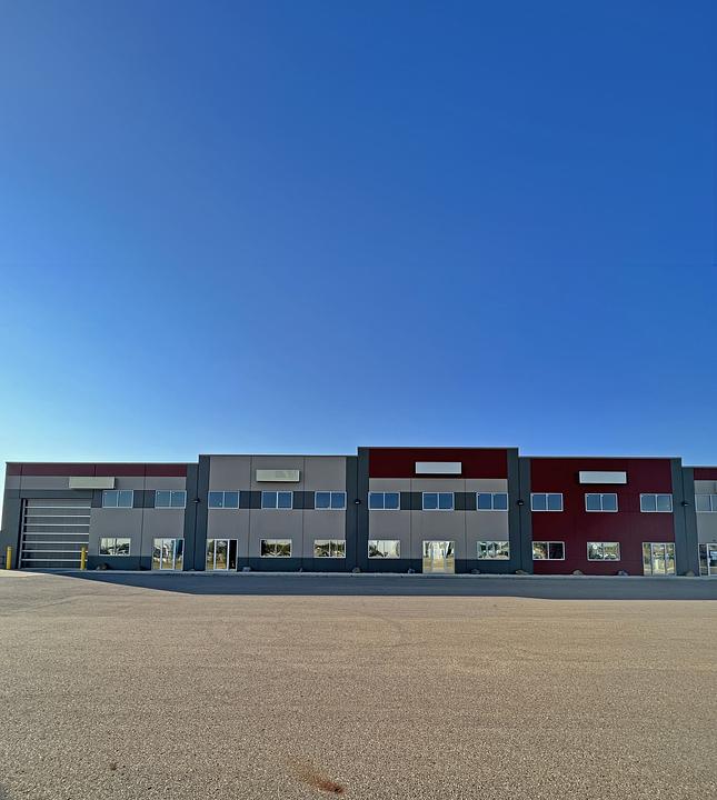 140 - 70 Queensgate Crescent, Blackfalds, AB