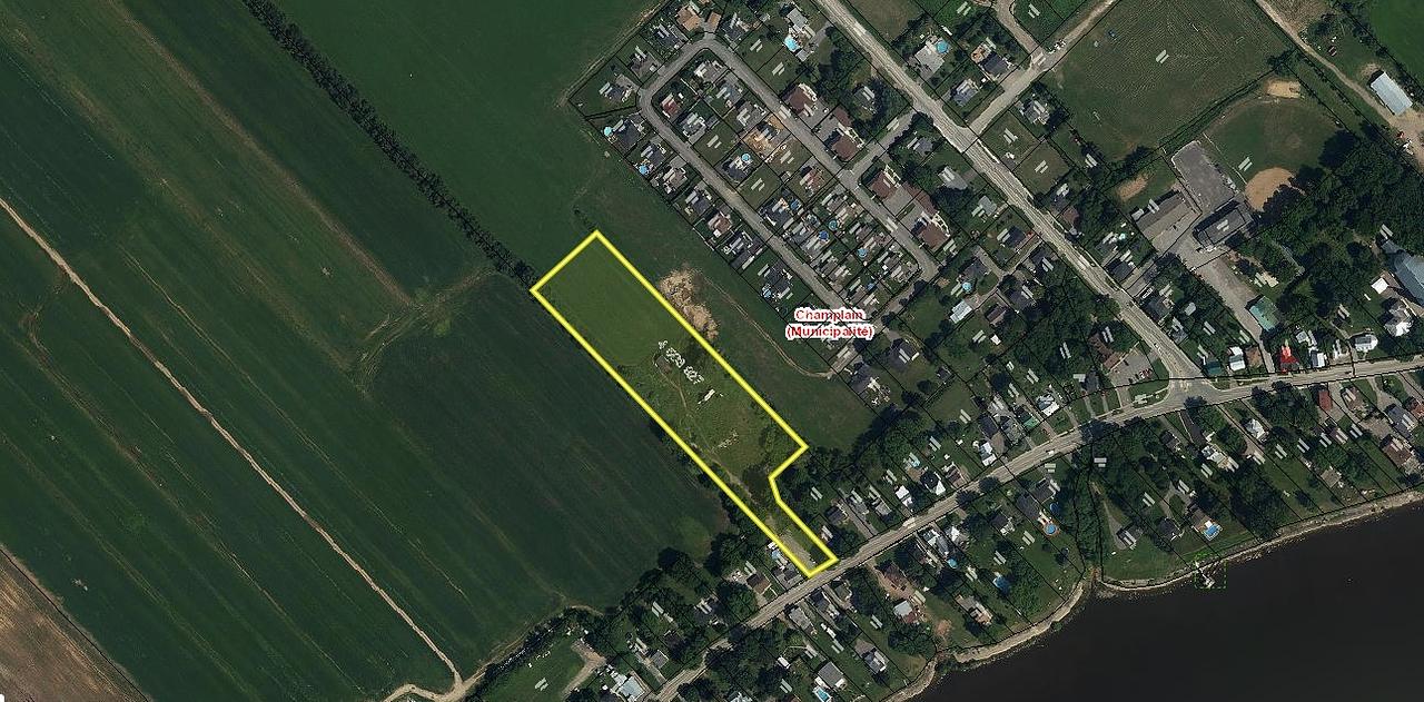 897 Rue Notre-Dame, Champlain, QC
