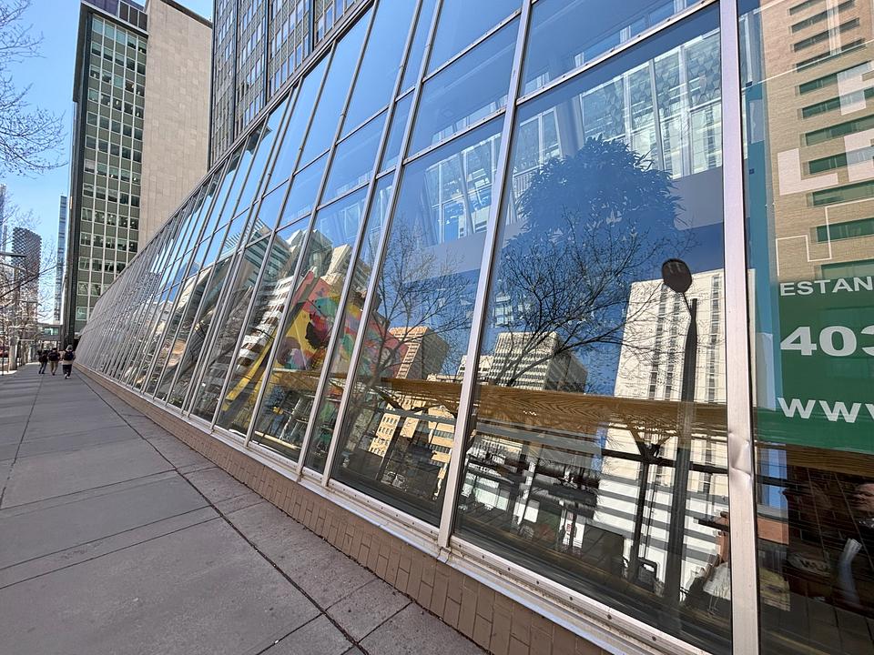 200 - 717 7 Ave SW, Calgary, AB