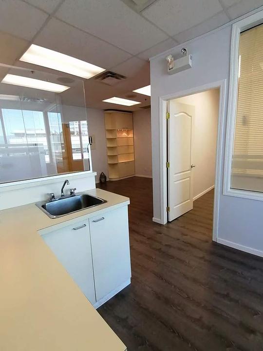 4538 Kingsway, Burnaby, BC