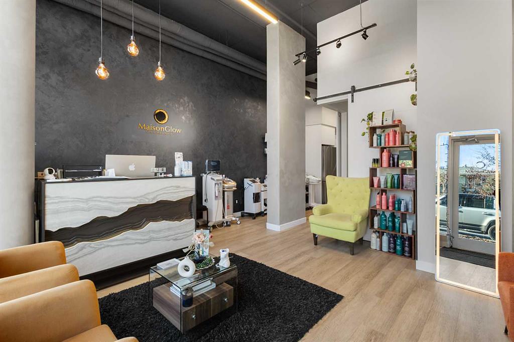 4539 Bowness Road Northwest, Calgary, AB