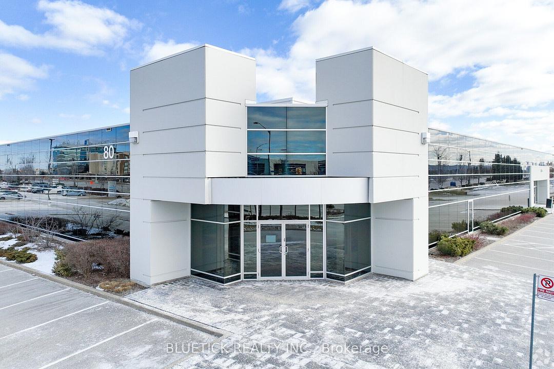 6 - 80 Courtneypark Drive West, Mississauga, ON