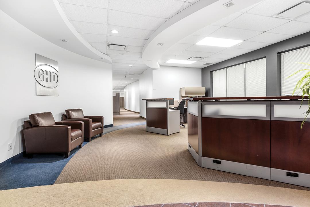 300 - 179 Colonnade Road, Ottawa, ON