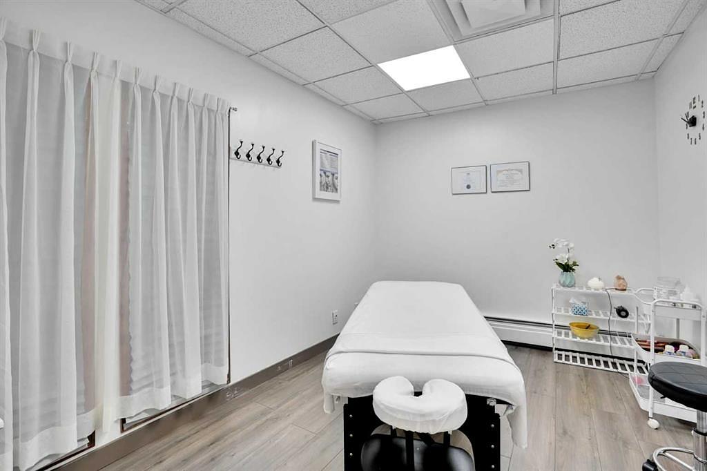 1330 12 Avenue Southwest, Calgary, AB