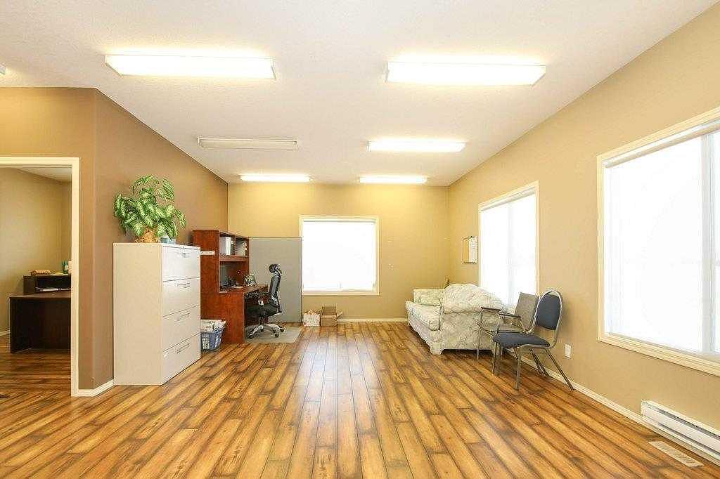 49A Avenue, Bentley, AB