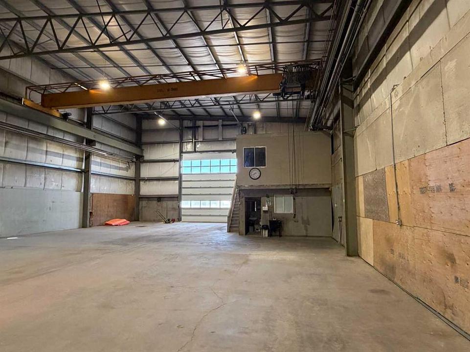 11 & 13 - Highway Avenue, Blackfalds, AB
