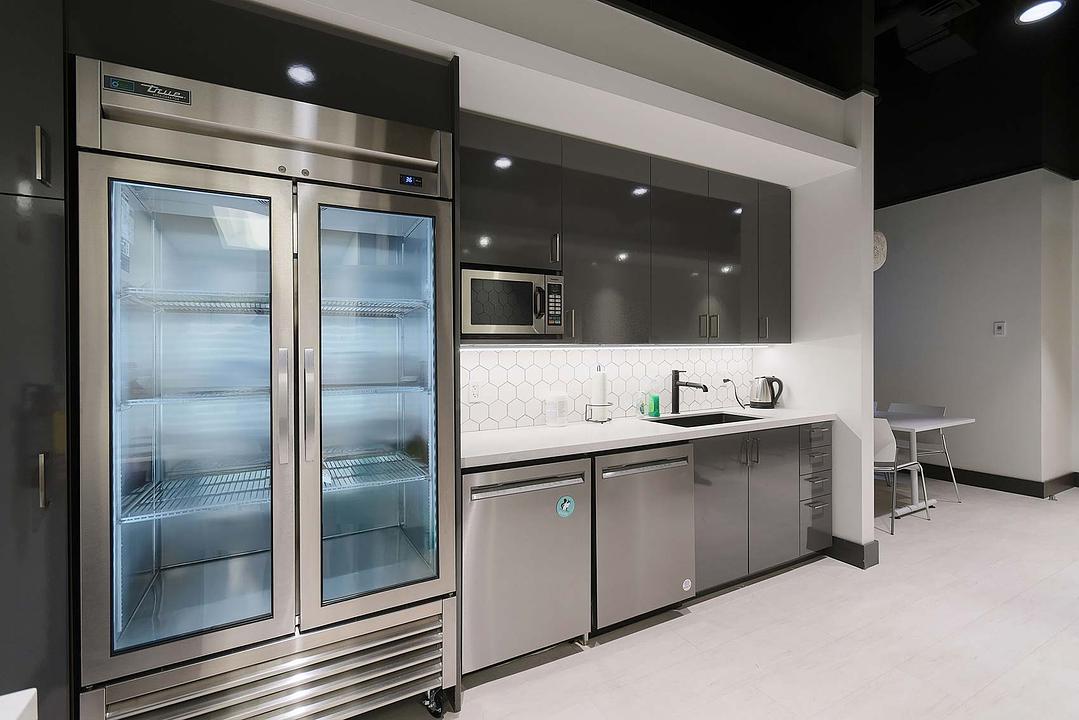 100 - 75 Huntley Street, Toronto, ON