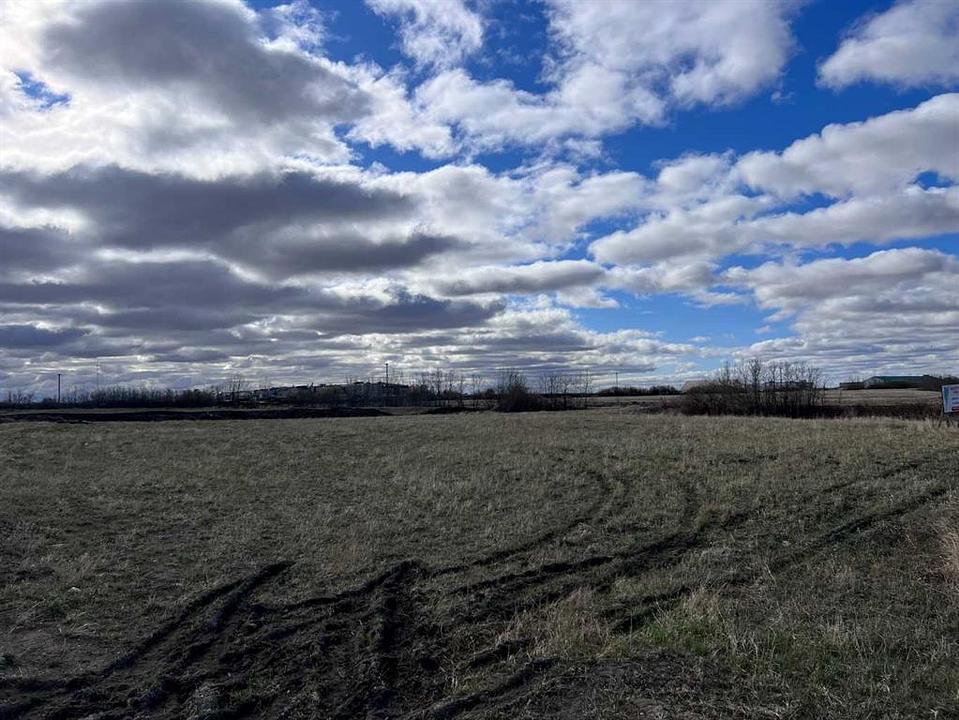 39 Street, Camrose, AB