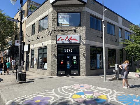3697 Boulevard Saint-Laurent, Montréal, QC