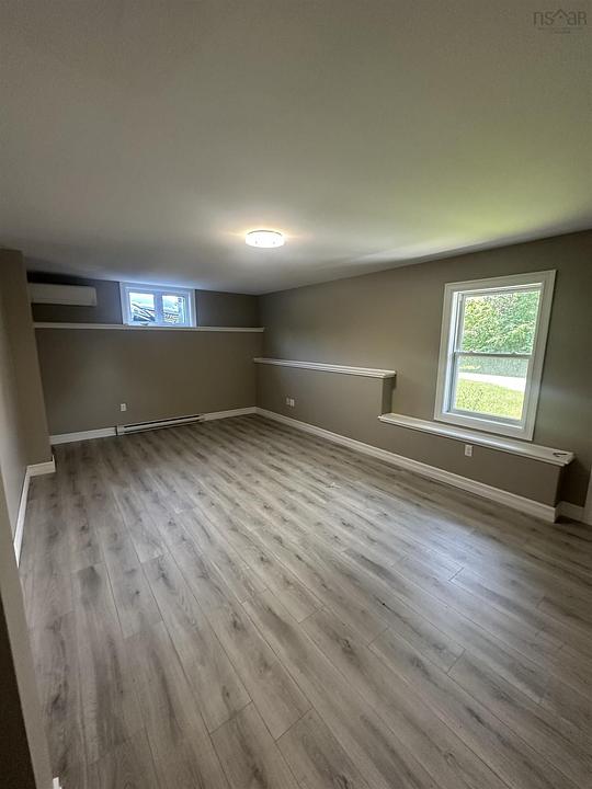1423 Fall River Road, Fall River, NS