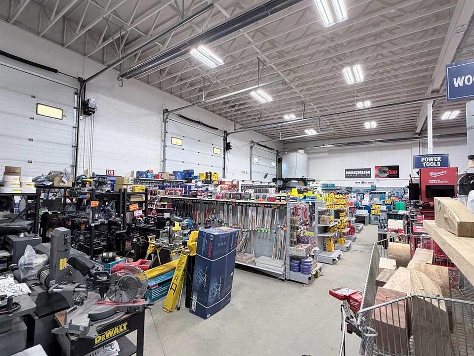 12102 101 Avenue, Grande Prairie, AB