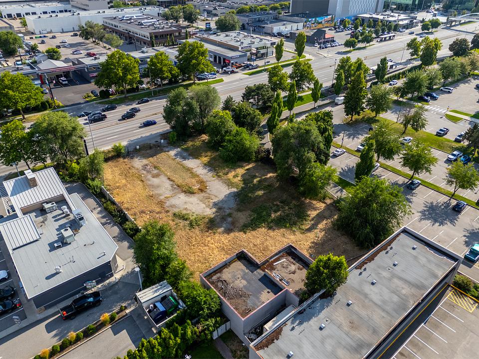 1864 Harvey Avenue, Kelowna, BC