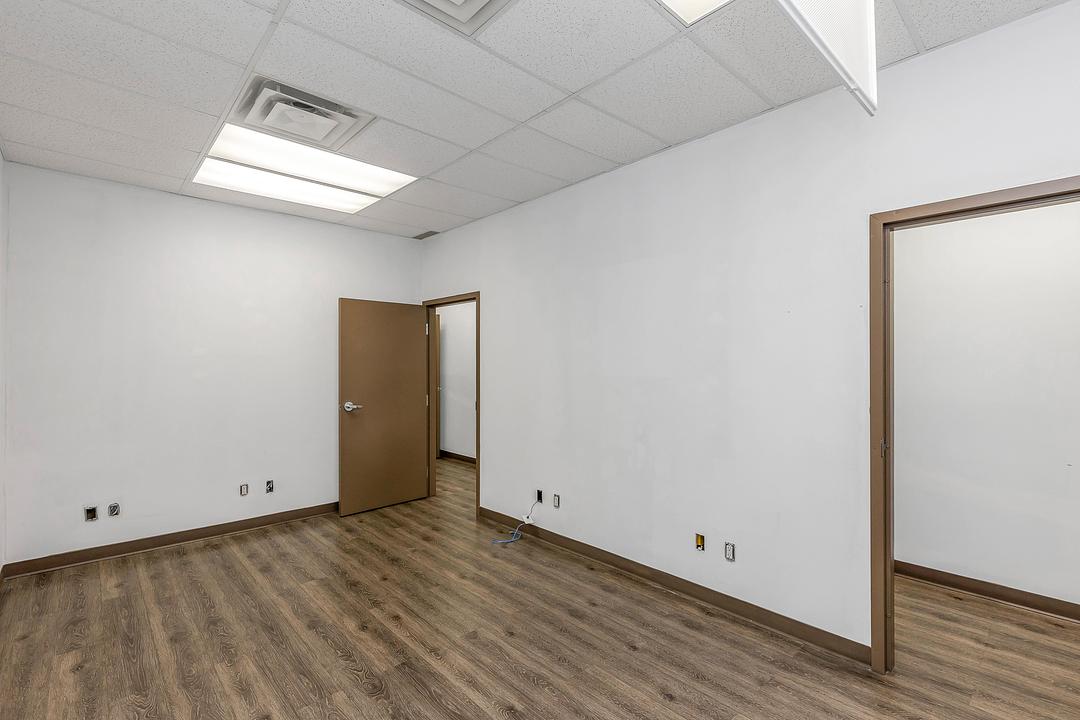 4 - 34252 Marshall Rd, Abbotsford, BC