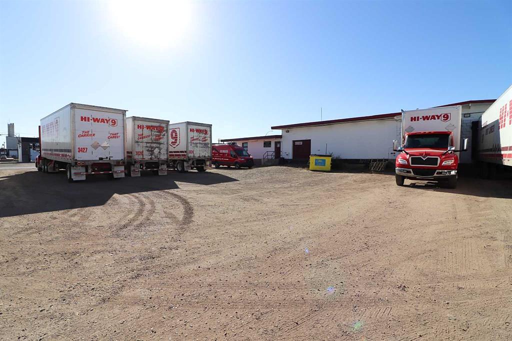 666 15 Street Southwest, Medicine Hat, AB