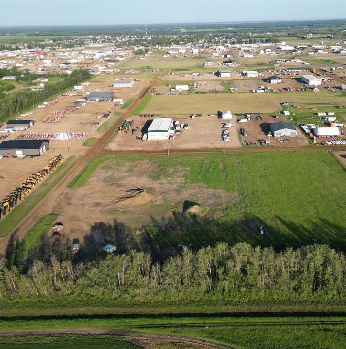 9102 102 Avenue, La Crête, AB