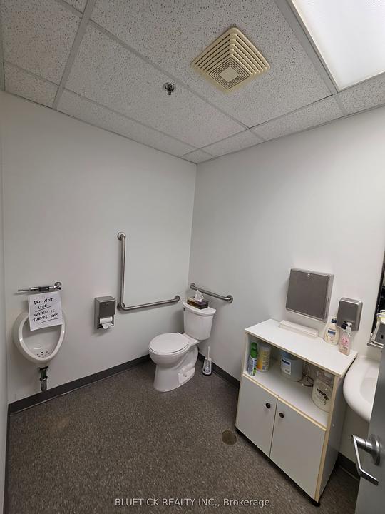 3-5 - 6685 Millcreek Drive, Mississauga, ON