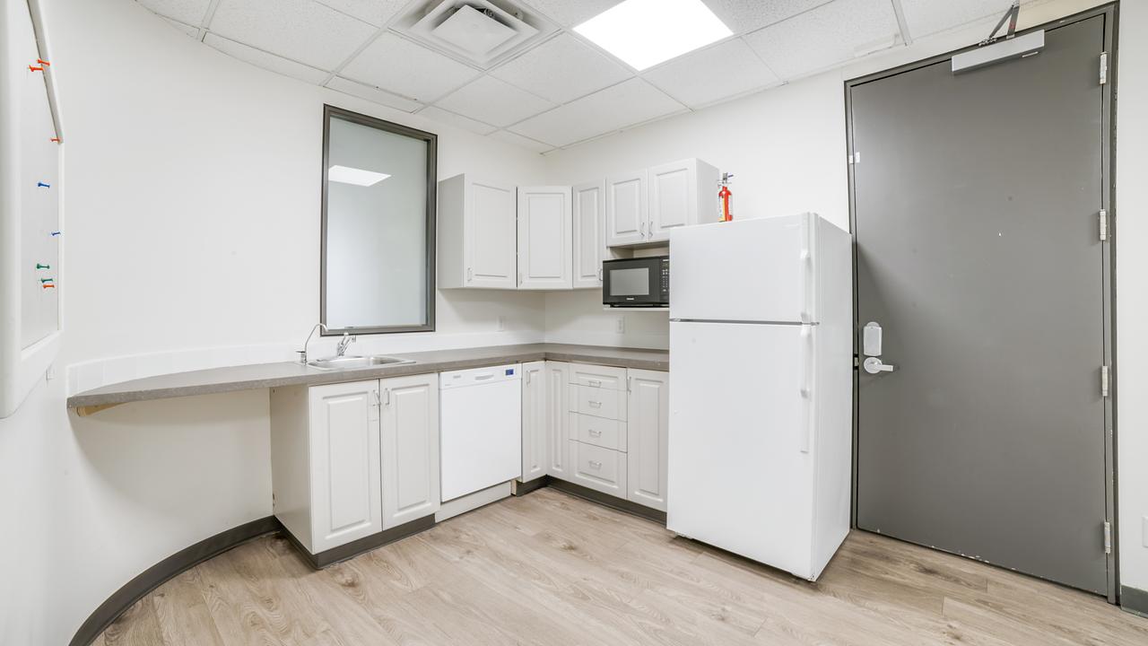 710 - 1708 Dolphin Avenue, Kelowna, BC