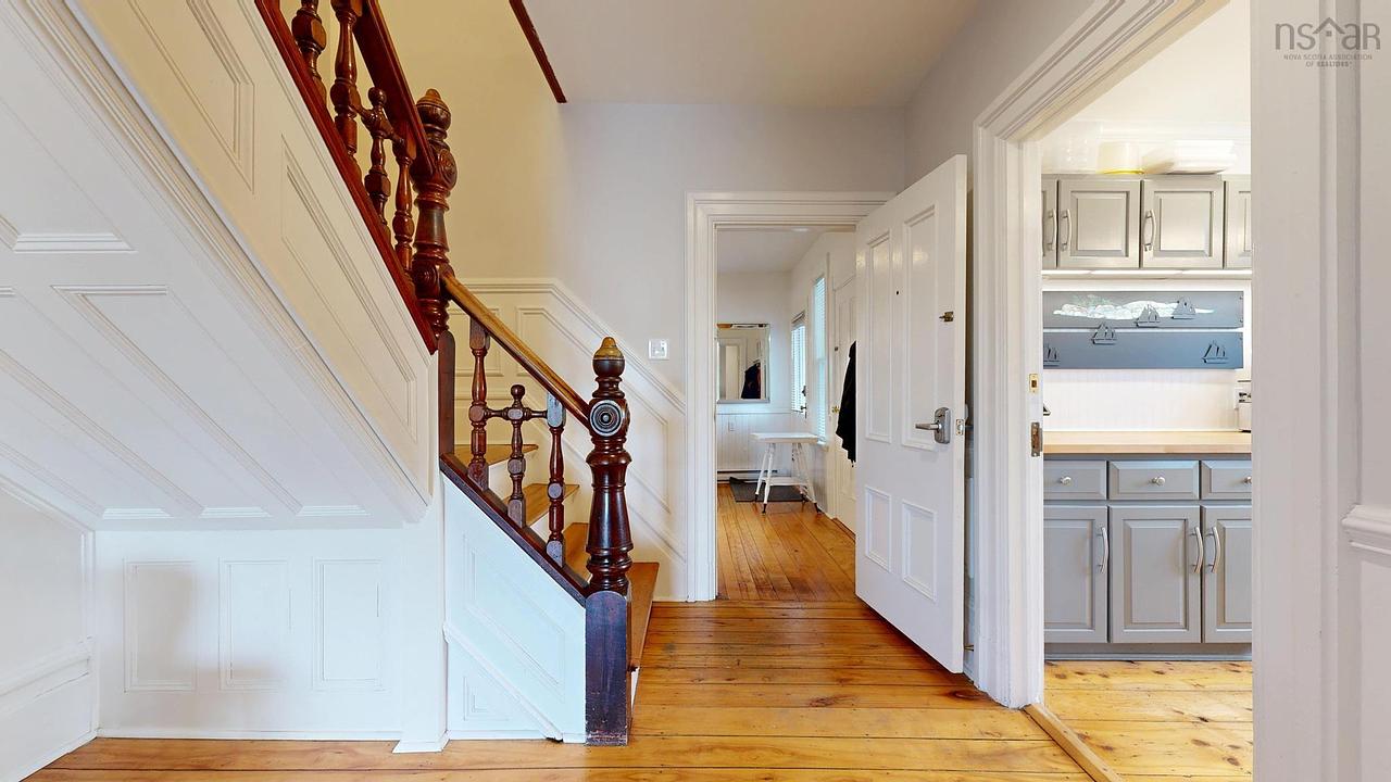 558 Main Street, Mahone Bay, NS